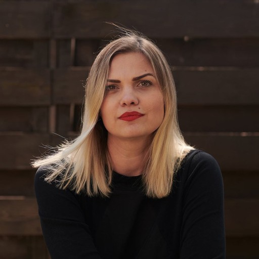 Simona Suman - Carti
