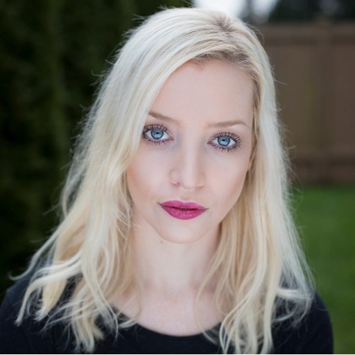 Kira Jane Buxton - Carti